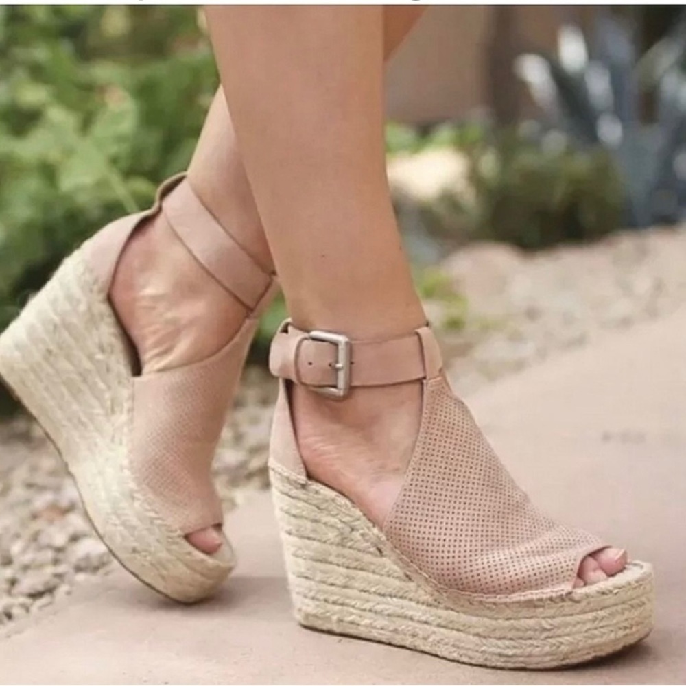 Marc fisher MLANNIE Ltd leather mlannie pink buckle espadrilles Size 11